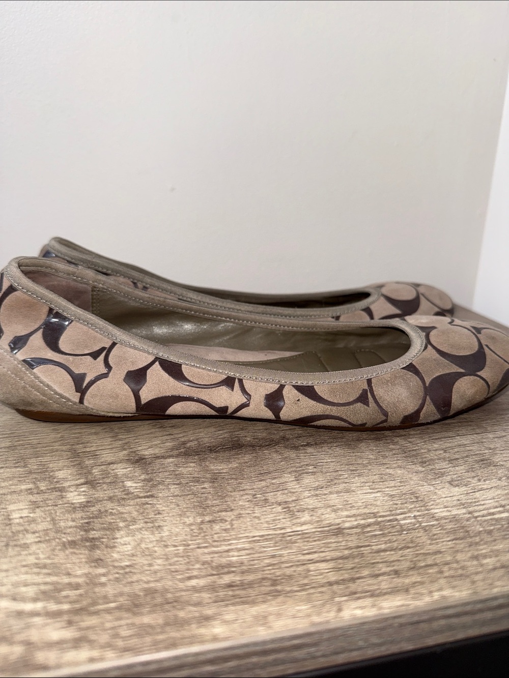 Coach Beige and Brown Signature Logo Ballet Flats - Picture 4 of 6